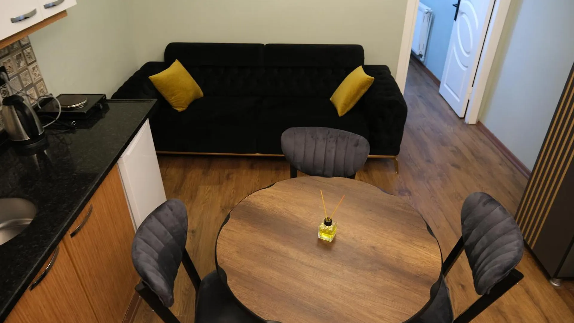 شقة فندقية اسطنبول Taksim My House Butik Otel تركيا